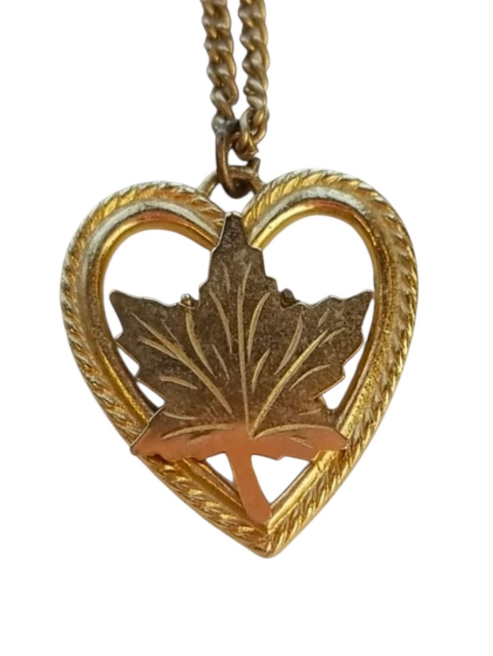 Maple Leaf Heart Vintage Pendant Necklace in Gold Tone Retro Women's Jewelry